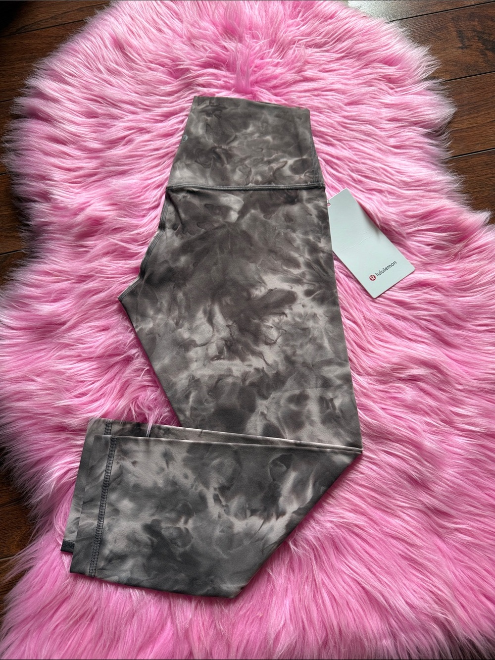 Size 8 Lululemon Align High-Rise Crop 21"
